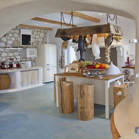 Archaion Kallos Naxos City